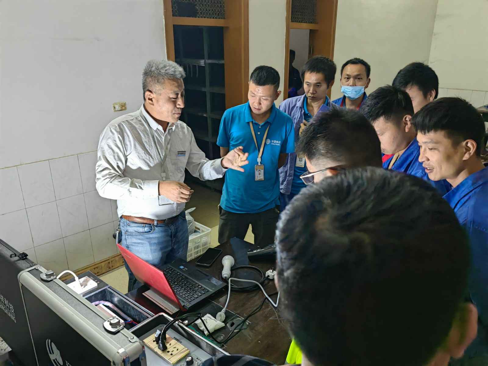 郑州泰然烧烤设备销售有限公司为中移铁通有限公司安全用电培训